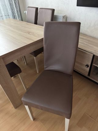 Mesa de comedor y 6 sillas