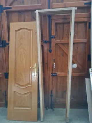 Puerta de roble maciza interior