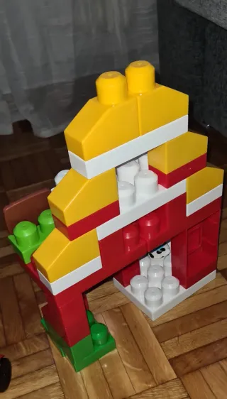 Granja Mega Bloks con figuras