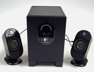 Logitech X-210 2.1PC Altavoces- 3.5mmentrada-230V