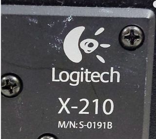 Logitech X-210 2.1PC Altavoces- 3.5mmentrada-230V