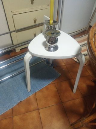 Zapatero, Banqueta y Candelabro