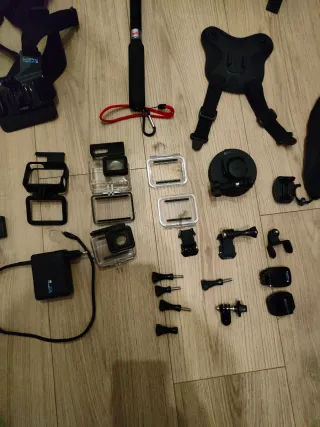 GoPro Hero 5 + Accesorios