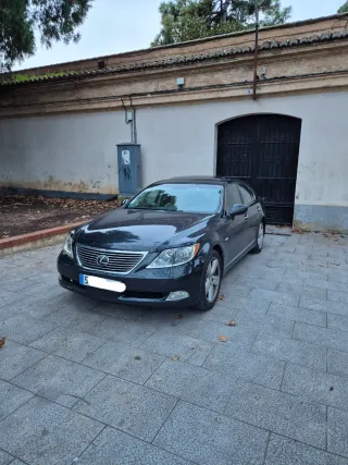 Lexus LS 2008