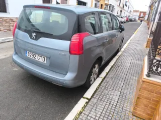 Peugeot 5008 2010