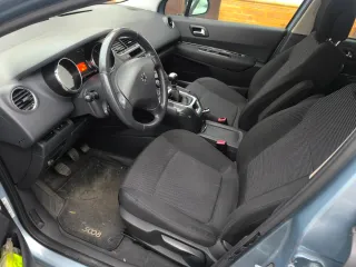 Peugeot 5008 2010