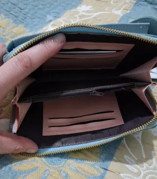 Bolsito azul bandolera