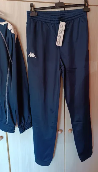 SIN ESTRENAR Chándal Kappa Talla S con Etiquetas