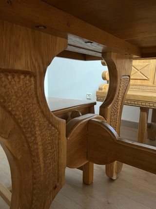 Mesa comedor de 3m incluso banco y 6 sillas.