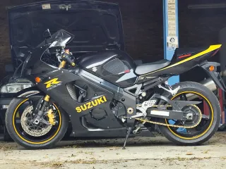 Suzuki GSX-R1000 k4