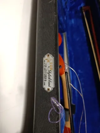 Violín 2/4 estudiante, a reparar