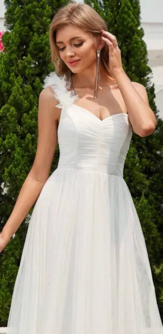 Vestido de Novia Blanco Asimétrico