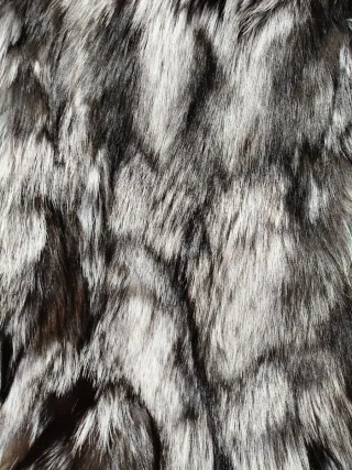 Chaleco pelo zorro plateado Michael Kors