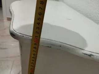 Mueble de entrada blanco y verde