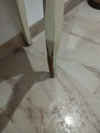 Mueble de entrada blanco y verde