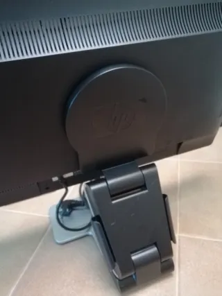 Monitor HP w2408h Giratorio HD Negro