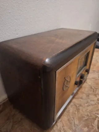 Radio antigua válvulas años 40/50 (Negociable)