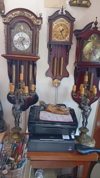 Relojes de antesala antiguo vintage figuras bronce