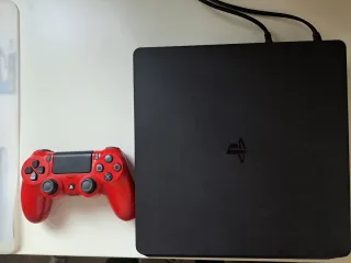 Consola PS4 slim+ Mando Rojo+ 4 juegos