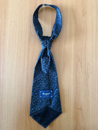 Gilet e cravatta Bogart in seta nera