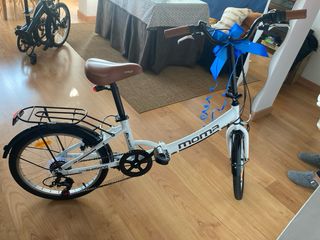 Bicicleta plegable Moma blanca