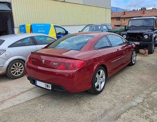 Peugeot 407.