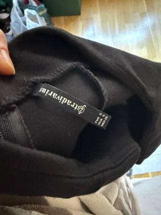 Falda midi ajustada negra