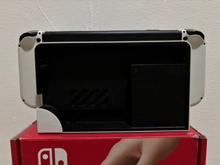 Nintendo Switch OLED Blanca y Negra