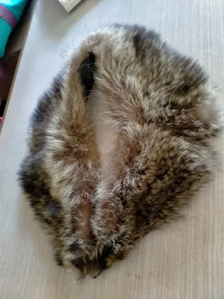 Collo di pelliccia con polsini