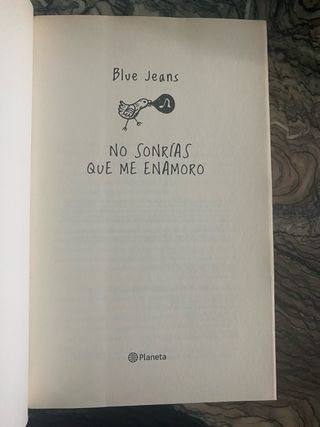 No sonrías que me enamoro