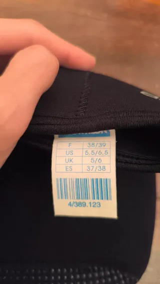 Neopreno Decathlon Talla M + Calcetines Neopreno