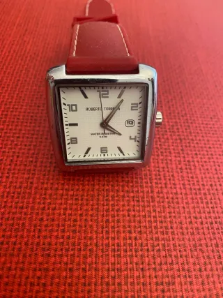 Reloj Roberto Torreta Correa Roja y Plata