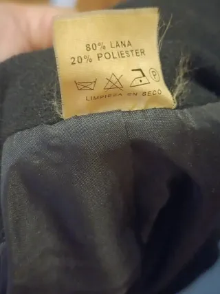 Chaquetón de paño negro para mujer