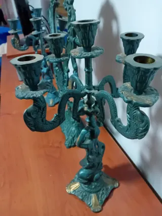 Antiguo conjunto de bronce.