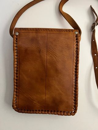 Bolso de piel artesanal
