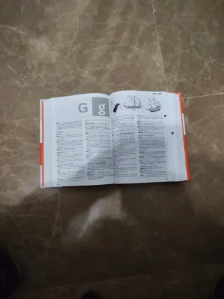 NOU DICCIONARI D´US DE VALENCIA