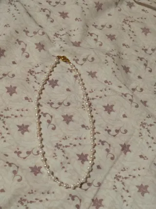 Collar de perlas naturales cierre dorado