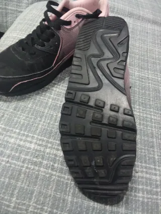 Deportivas Nike Mujer Negras y Rosas