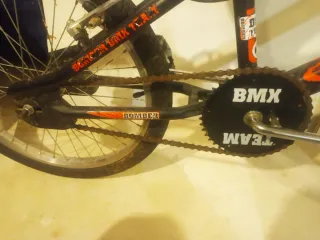 Bicicleta Infantil estilo BMX Bomber 20" | Resiste