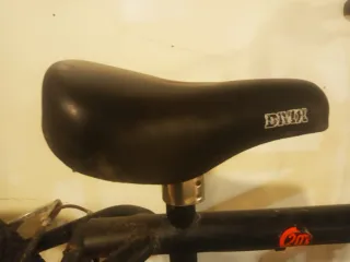 Bicicleta Infantil estilo BMX Bomber 20" | Resiste