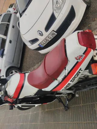 Honda 125 R ESPORT 2T, clásica 87año.