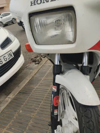 Honda 125 R ESPORT 2T, clásica 87año.