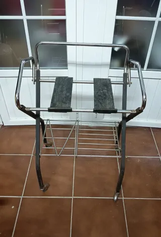 Mesa TV Vintage Años 70