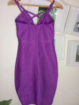 Vestido morado brillante tirantes cruzados ta m/L