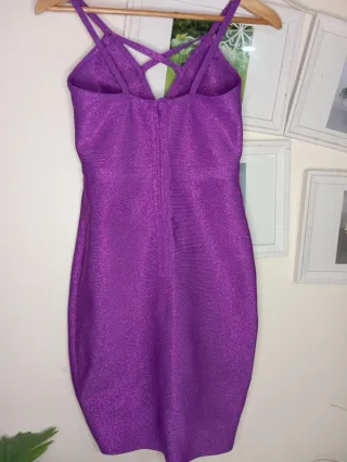 Vestido morado brillante tirantes cruzados ta m/L