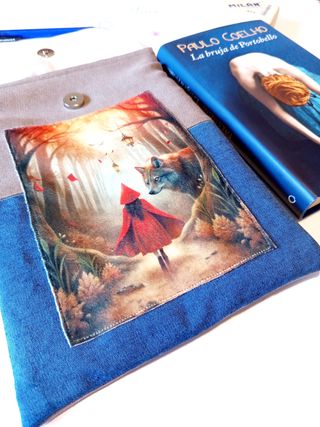 Funda acolchada Caperucita y el lobo