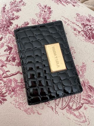 Tarjetero Bimba y Lola Negro y Dorado