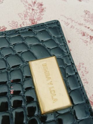 Tarjetero Bimba y Lola Negro y Dorado