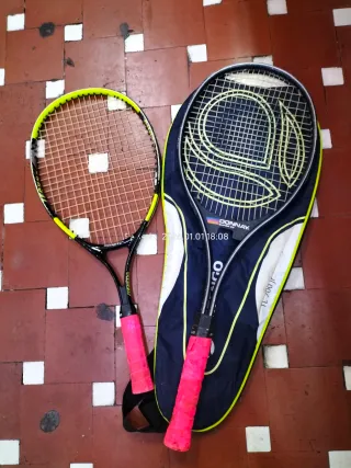 Raquetas de tenis con fundas