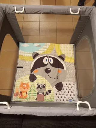 Parque infantil Chicco Open Box Modelo Honey Bear.